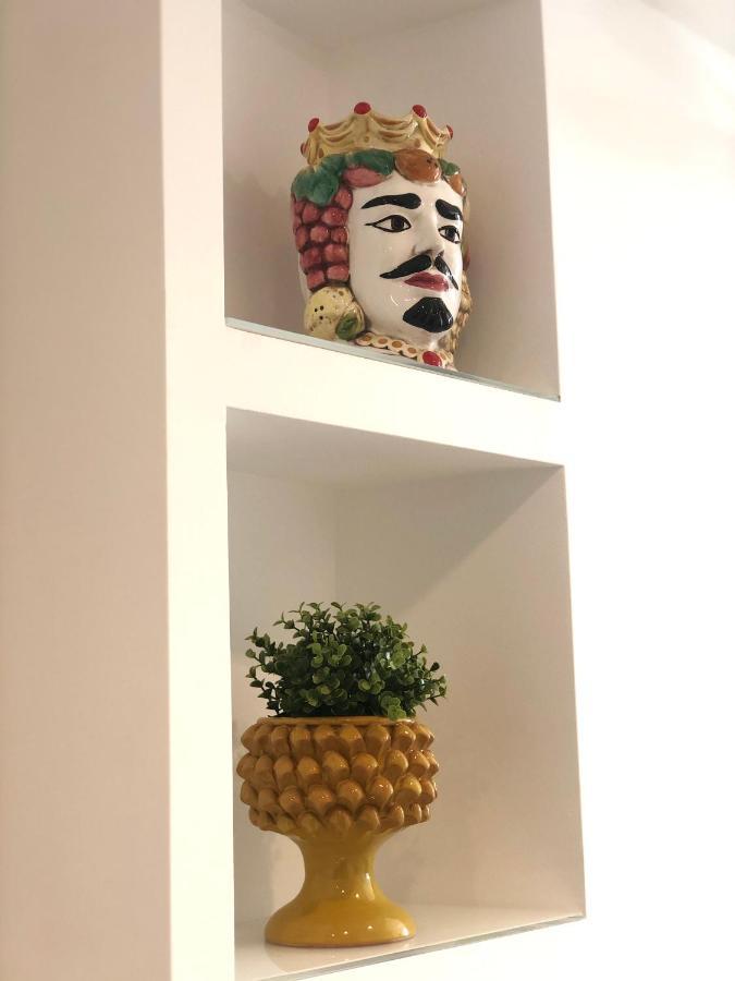 B&B Angolo83 Palermo Centro Luaran gambar
